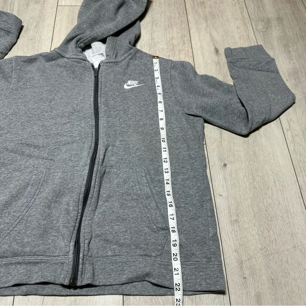 Nike full zip hoodie Size XL classic comfy athletic unisex sportswear winterwear